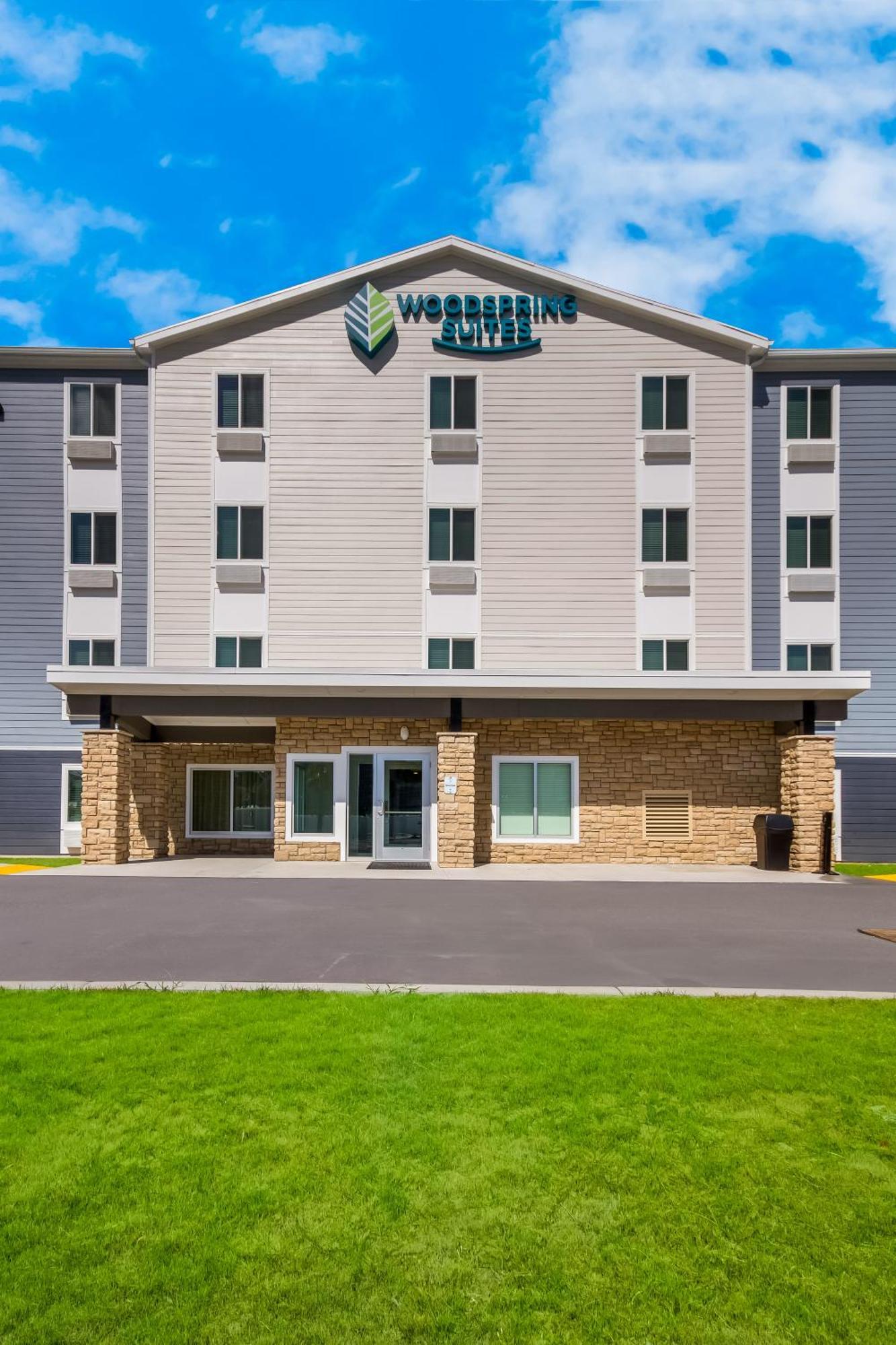 Woodspring Panama 2*